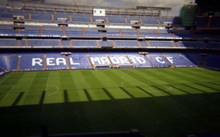 qui aime le santiago bernabeu me le dis sur commentaire